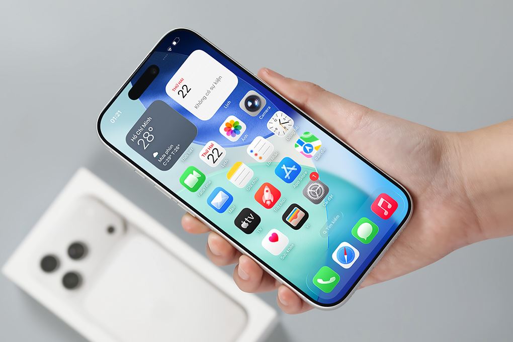 iPhone 17 Pro với pin bền bỉ cho 31 giờ xem video, sạc nhanh 50% trong 20 phút, giúp bạn thoải mái dùng cả ngày dài iPhone 17 Pro với pin bền bỉ cho 31 giờ xem video, sạc nhanh 50% trong 20 phút, giúp bạn thoải mái dùng cả ngày dài