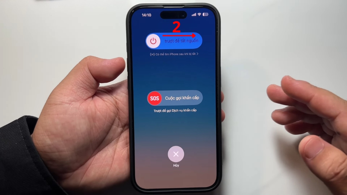 Khởi động lại máy để khắc phục lỗi màn hình iPhone chớp nhanh liên tục - bước 2 Khởi động lại máy để khắc phục lỗi màn hình iPhone chớp nhanh liên tục - bước 2